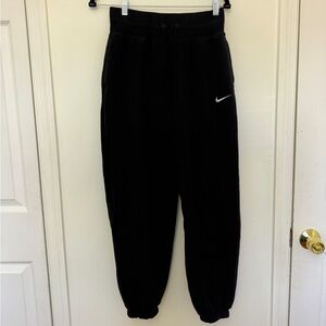 Nike Black sweatpant joggers
